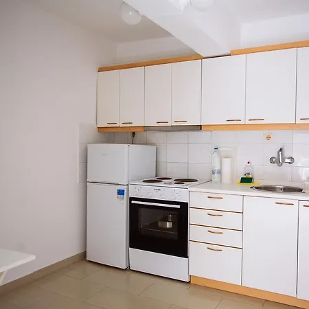 אגיה טריאדה Villa Kiza Apartments מראה חיצוני תמונה